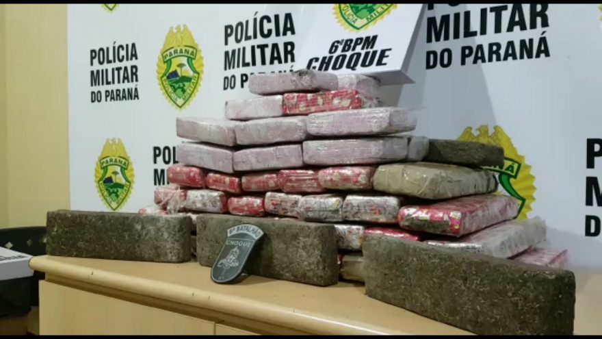Apreensão de 36 quilos de maconha se deu após setor de inteligência da PM descobrir sobre a chegada das drogas a Cascavel, afirma tenente