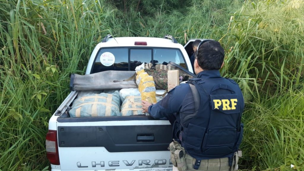 PRF apreende 640 Kg de maconha e skunk em Campo Grande (MS)