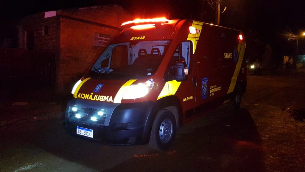 Esposa golpeia cabeça de marido com machadada após desentendimento