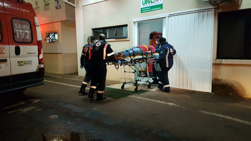 Homem em surto mobiliza equipes do SAMU e da PM no Bairro Parque São Paulo