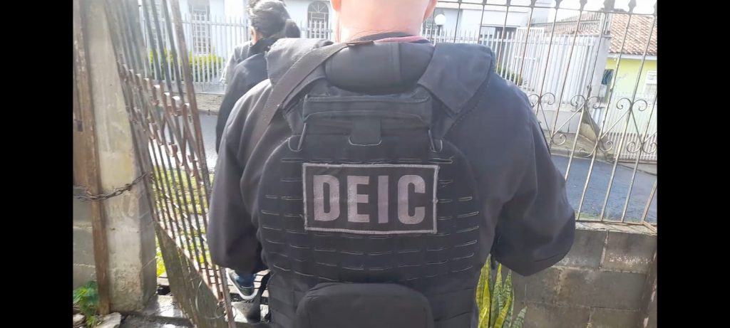 Polícia Civil efetua prisão de motorista suspeito de furtos de cargas em três Estados