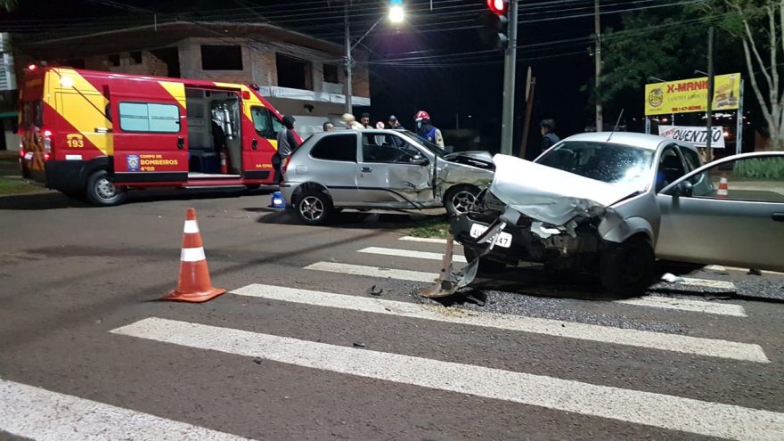 Rapaz de 27 anos fica ferido após acidente de trânsito no Bairro Coqueiral