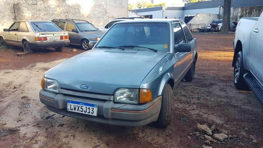 Pai encontra carro que havia sido furtado do filho e aciona Polícia Militar