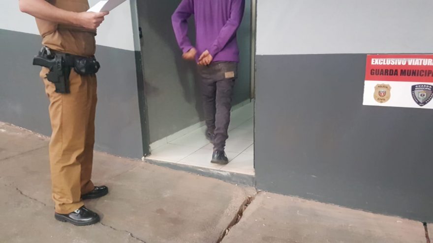 Homem é detido com mandado de prisão por embriaguez ao volante
