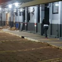 Imagem referente a Depois de pouco mais de uma hora de depoimento, madrasta de menina que morreu afogada é liberada da delegacia