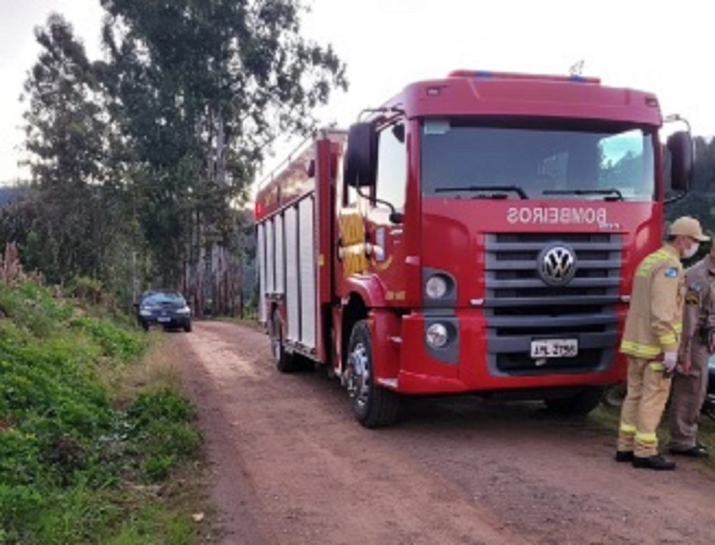 Homem morre em acidente com trator em Marmeleiro