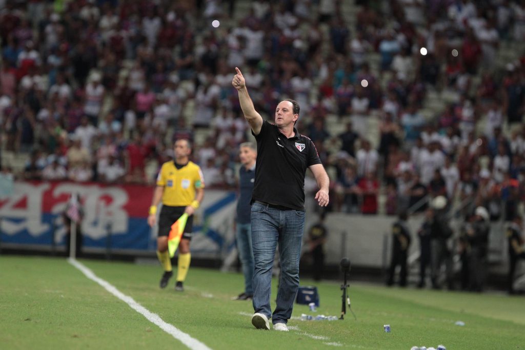 Entrevista coletiva na Arena Castelão: Rogério Ceni