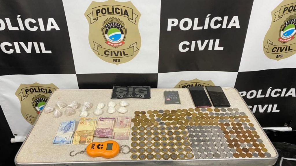 Mulher é presa por tráfico de drogas em Naviraí