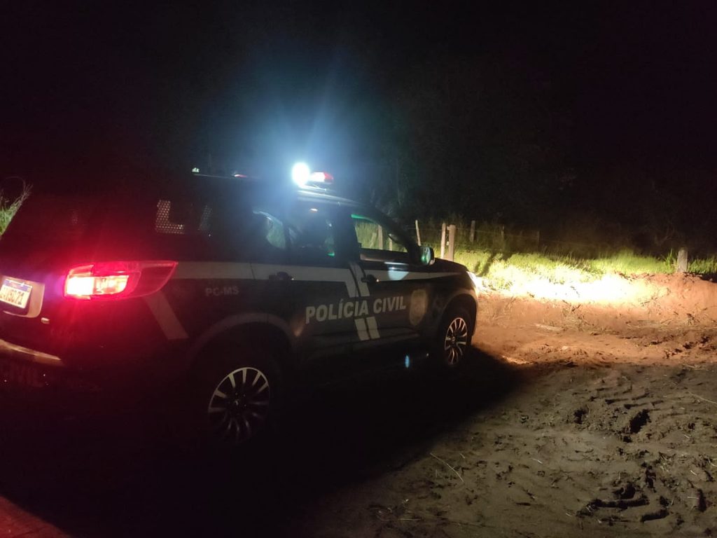 Polícia Civil prende homem de 32 anos por tráfico de drogas e recupera motocicleta furtada 