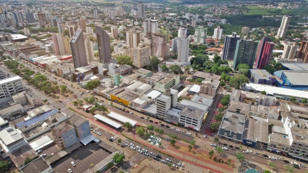 Termômetros marcaram sensação térmica de 7º na madrugada desta quinta-feira (12); dia será ensolarado