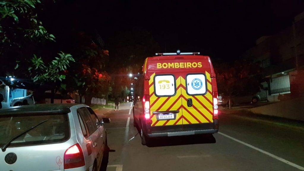 Ciclista atinge pedestre no Bairro Cascavel Velho