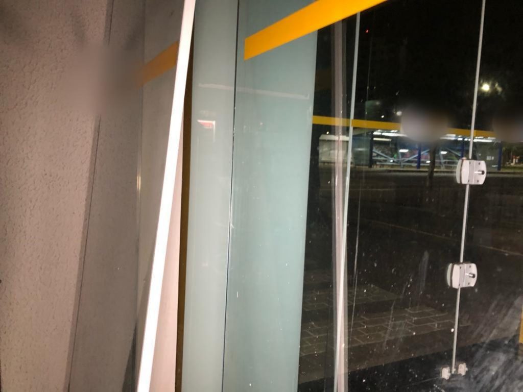 Indivíduo furta sorvetes e caixas de bala em estabelecimento no Centro