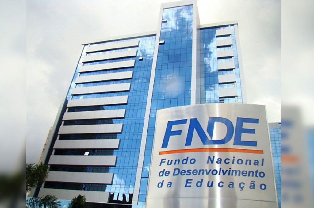 CE ouve nesta quarta diretores do FNDE sobre supostas irregularidades