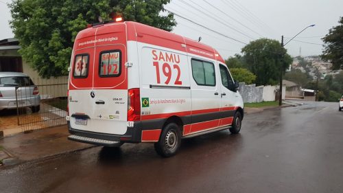 Samu é acionado e constata que idoso morreu enquanto dormia no Bairro Santa Felicidade Imagem referente a Samu é acionado e constata que idoso morreu enquanto dormia no Bairro Santa Felicidade