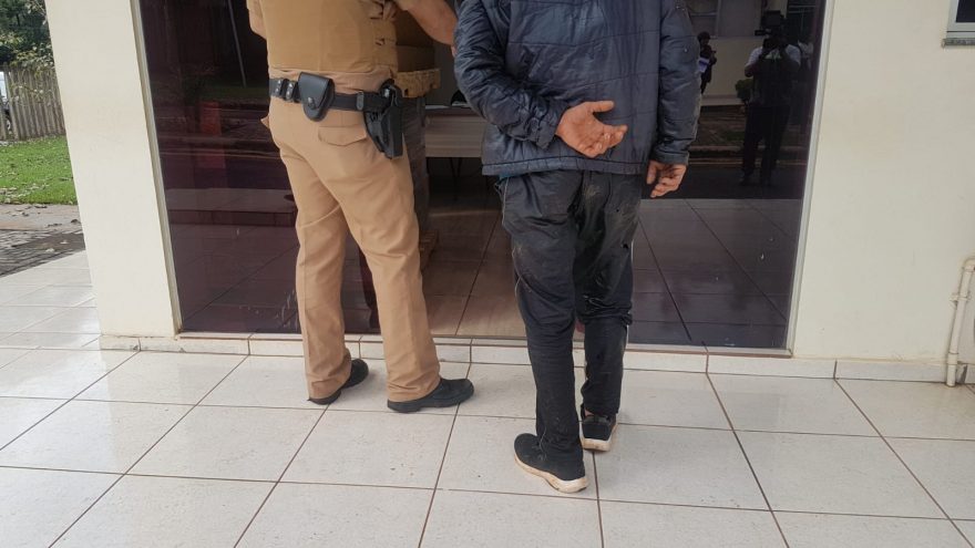 Com diversas passagens, homem é detido mais uma vez pela PM ao ser localizado com vários objetos furtados