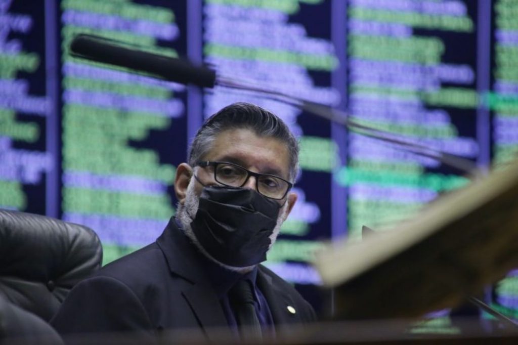 Projeto torna hediondos os crimes contra o Estado Democrático de Direito