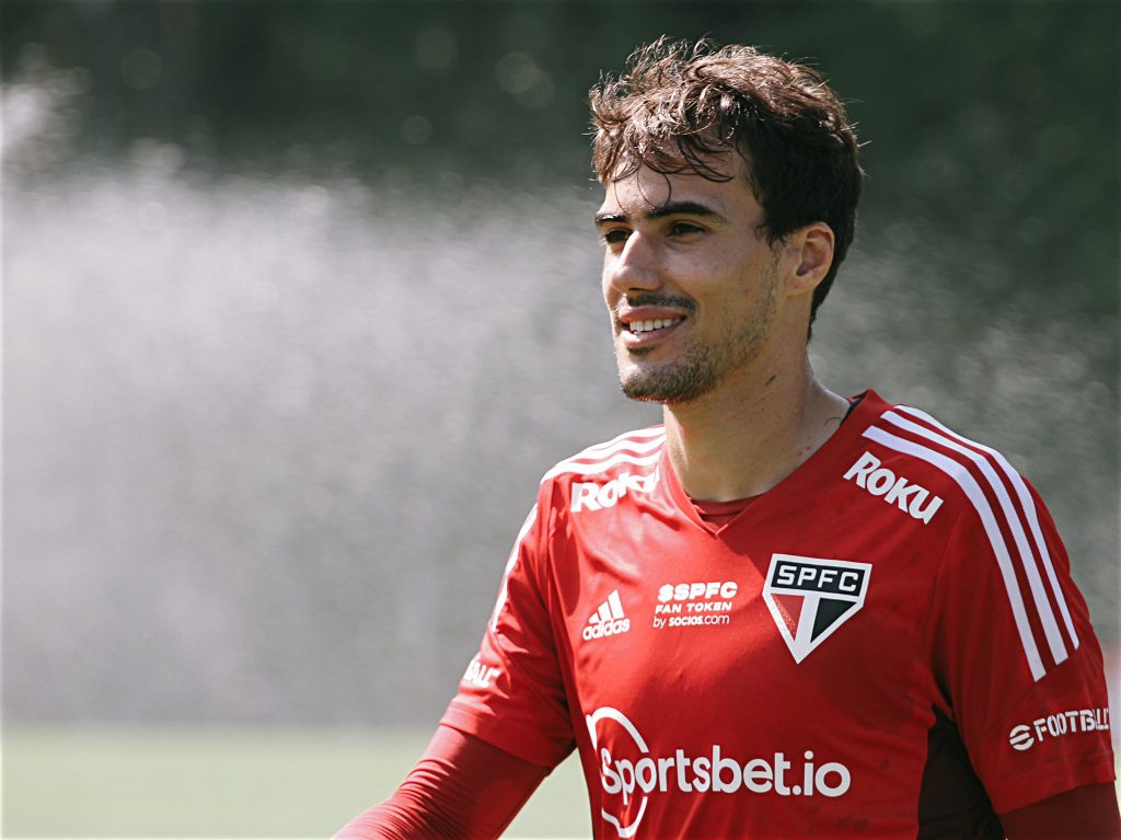 Elenco se reapresenta de olho no Juventude