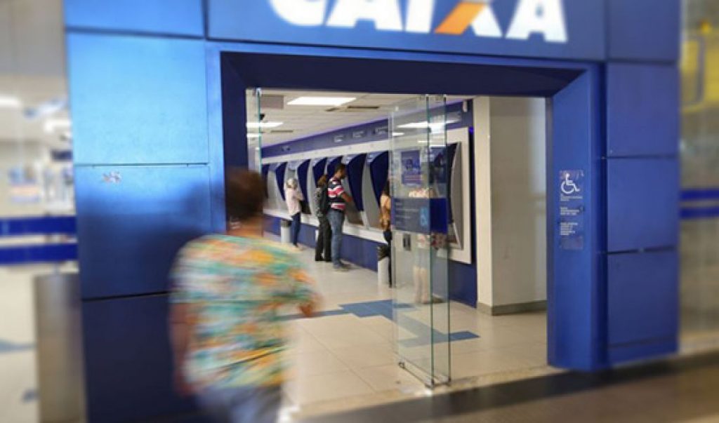 Caixa deve pagar indenização para pai de santo que foi tratado de forma discriminatória