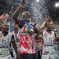 Imagem referente a Jogadores do Cascavel Futsal mandam mensagens de apoio para Mangaba, que está internado