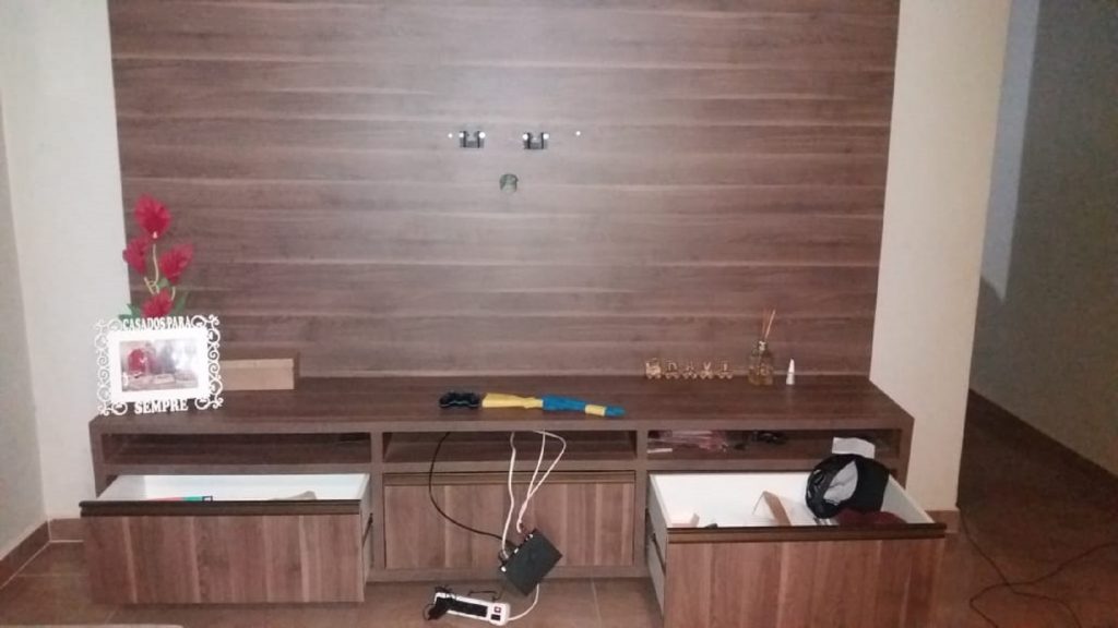 Casa no Bairro Colmeia é invadida por bandido e televisor é furtado