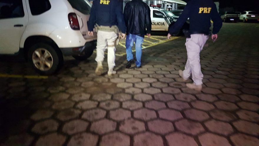 Homem é detido por embriaguez ao volante após acidente na BR-277, em Cascavel