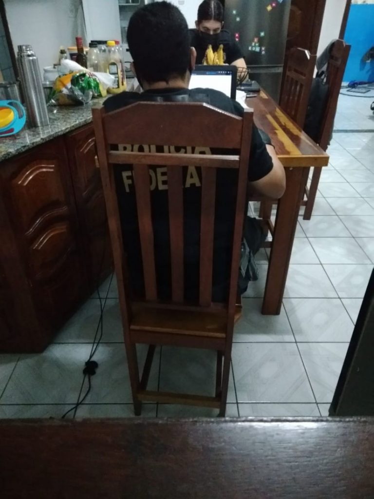 Polícia Federal combate pornografia infantil na internet