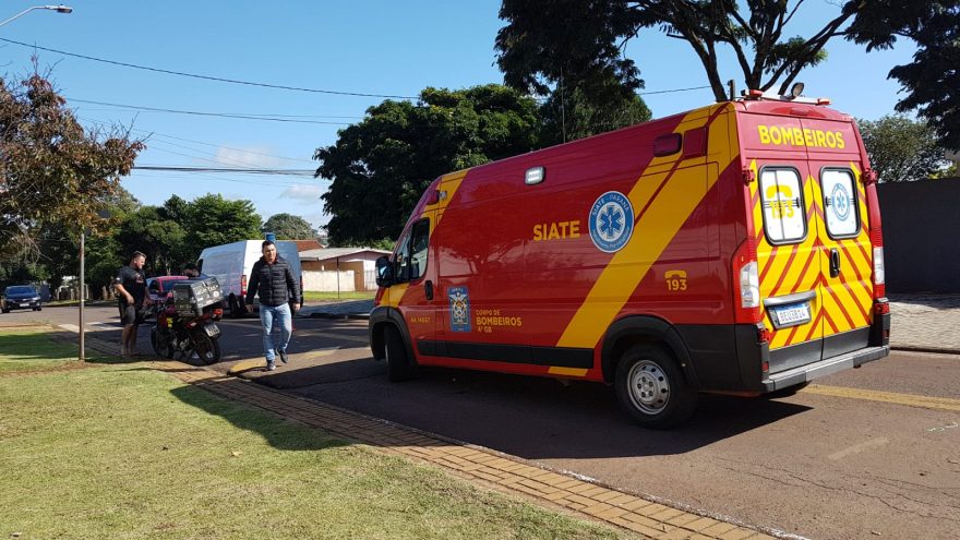 Colisão traseira deixa jovem ferido no Bairro Consolata