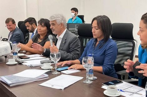 Senadores em Boa Vista para investigar violência contra ianomâmis Imagem referente a Senadores em Boa Vista para investigar violência contra ianomâmis