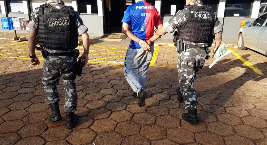 Homem é detido por militares do Choque com 480g de crack