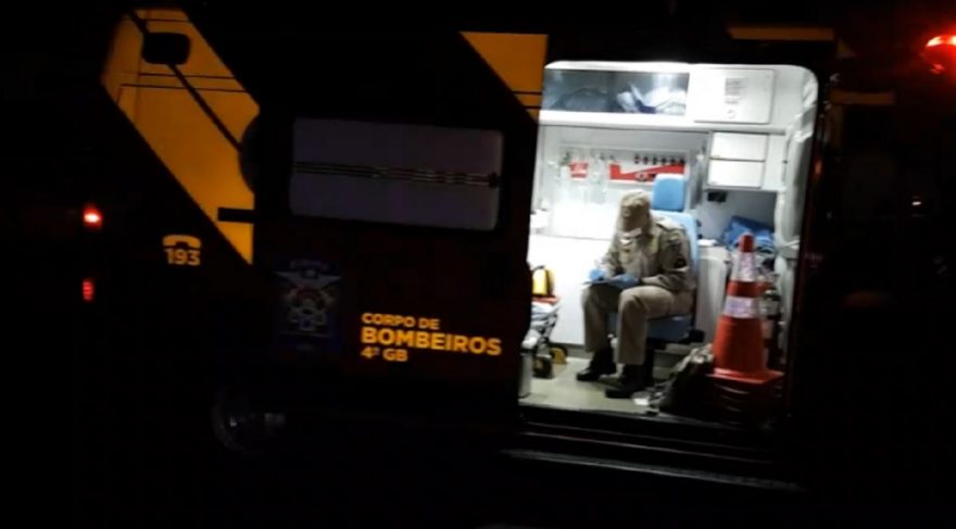 Motociclista tem fratura na perna em acidente no Bairro Interlagos, em Cascavel