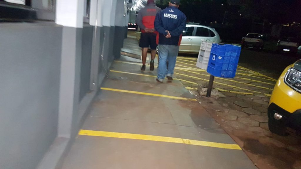 Dois homens são presos pelo crime de receptação e encaminhados para a 15ª SDP