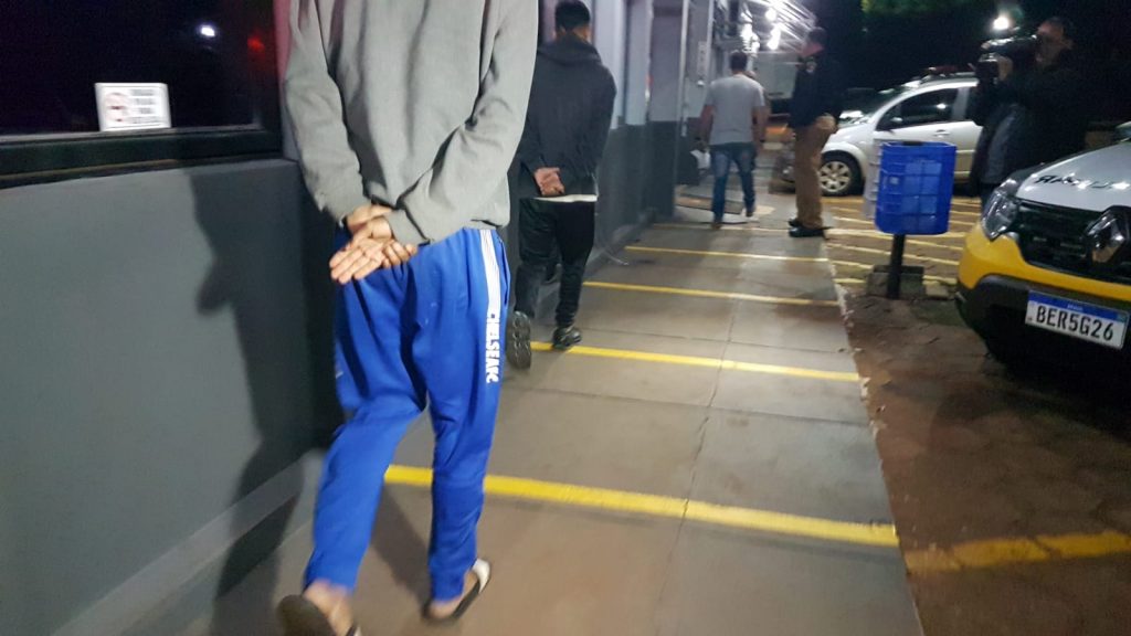 Jovens são presos em Cascavel por falsidade ideológica