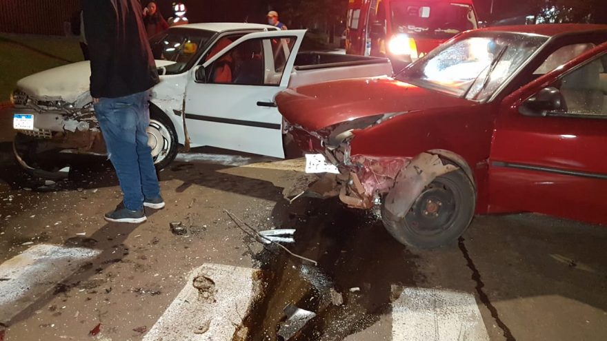 Colisão entre veículos no Bairro Periolo, deixa homem ferido; mulher é detida por embriaguez ao volante