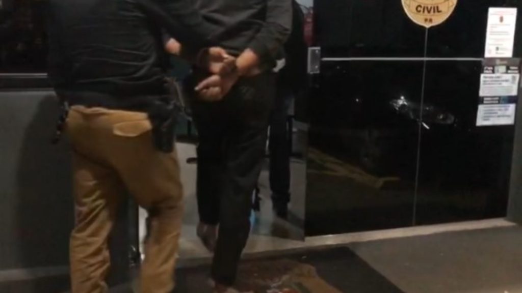 Após ameaçar irmã e tentar agredir cunhado com foice; homem é detido