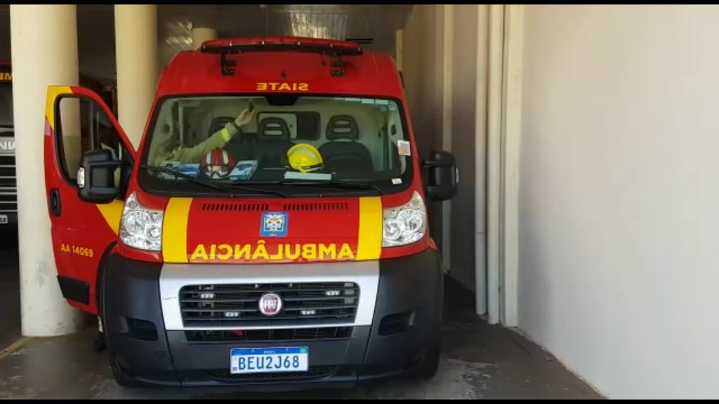 Criança de um ano é socorrida após sofrer queda no Bairro Universitário