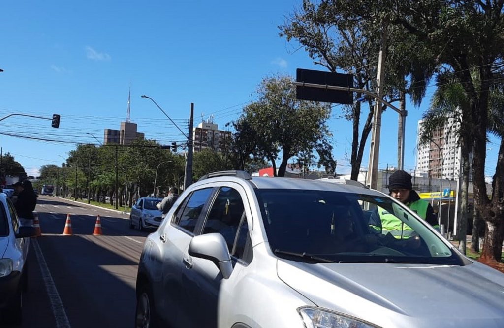 Maio Amarelo reforça aos responsáveis pelo transporte dos pequenos que amor e cuidado andam juntos