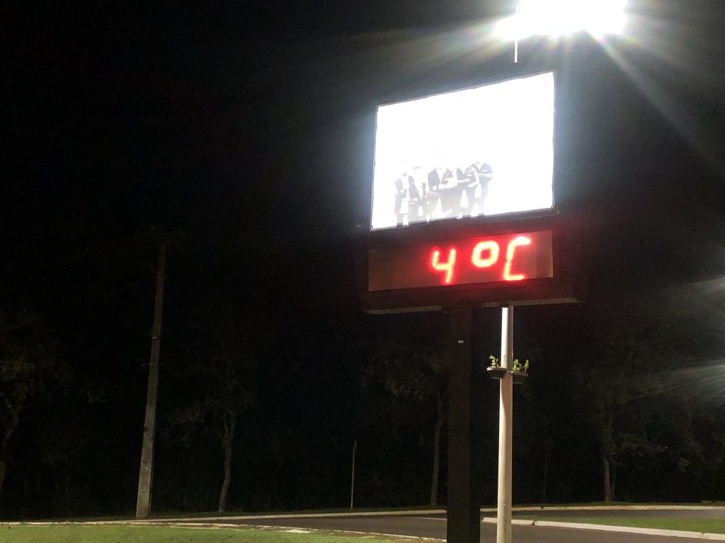 Fria madrugada tem como sensação térmica 0°