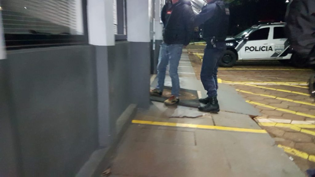 Guarda Municipal detém indivíduo suspeito de agredir mulher por desacato