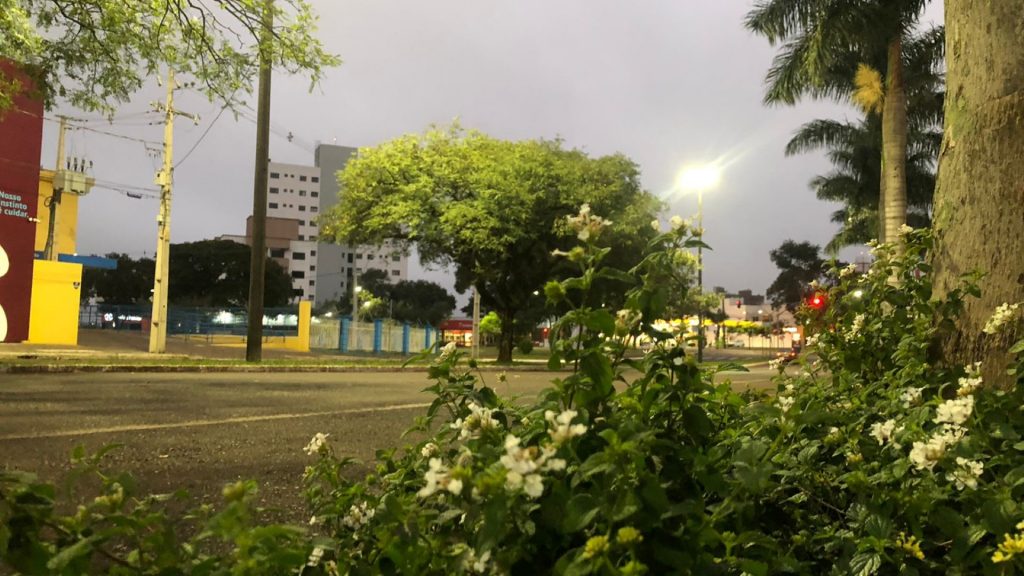 Segunda madrugada consecutiva com frio intenso em Cascavel; sensação térmica foi de 1º