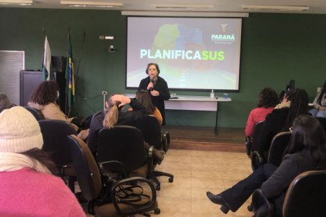 Encontro de tutores do PlanificaSUS Paraná debate acesso da população à saúde Imagem referente a Encontro de tutores do PlanificaSUS Paraná debate acesso da população à saúde
