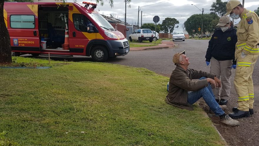 Homem sofre queda e Siate o socorre no Santa Cruz