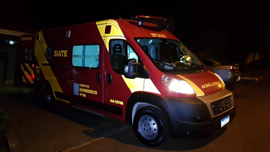 Idosa sofre queda em casa e fica ferida precisando do atendimento do Siate
