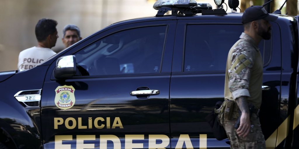 Pedófilo com mandado internacional é preso e levado a Cascavel