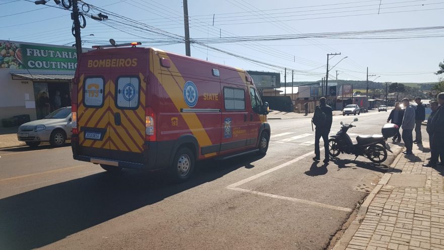 Motociclista fica ferido após colisão com caminhão no Bairro Interlagos