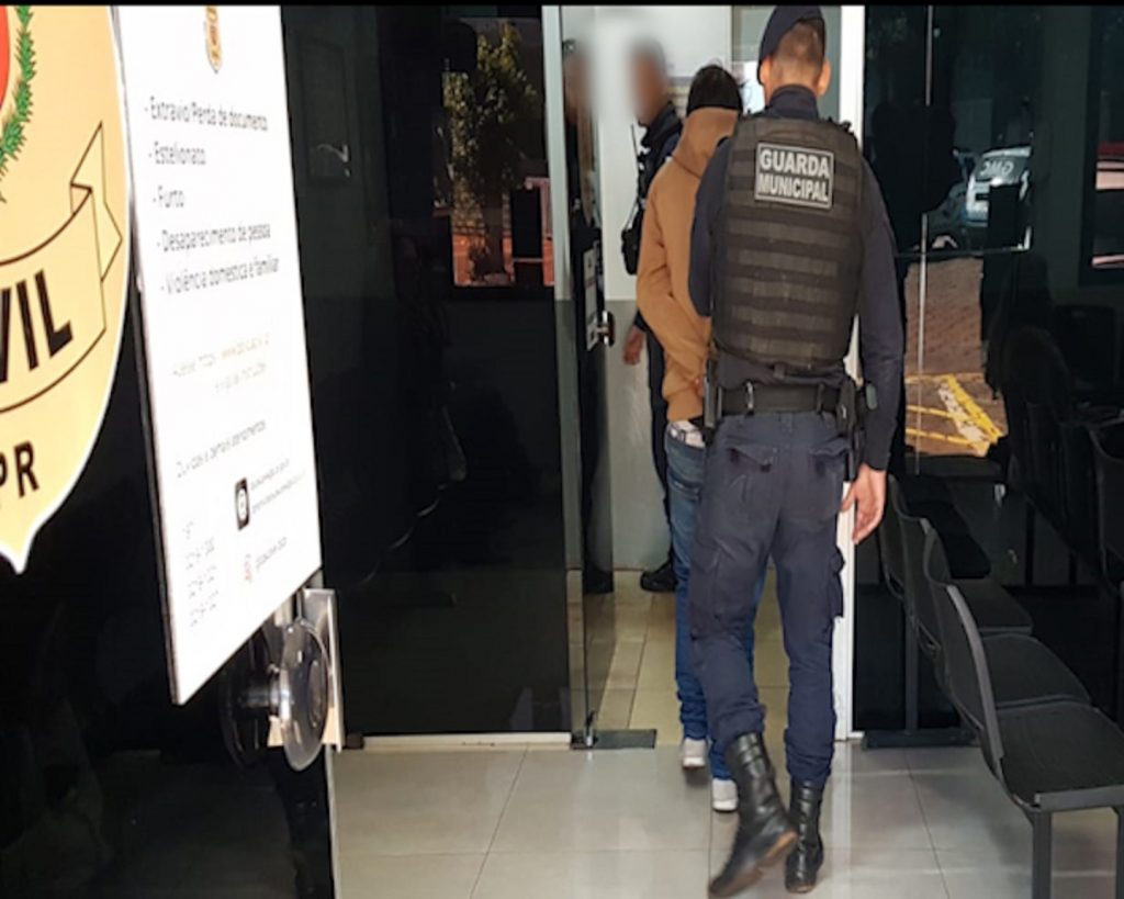 “Cliente” que tomava café e saia sem pagar ameaçando funcionárias é detido em Cascavel