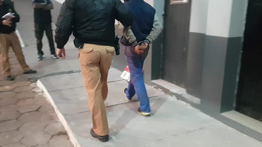 Rapaz que era procurado pelo crime de estupro de vulnerável é preso pela PM