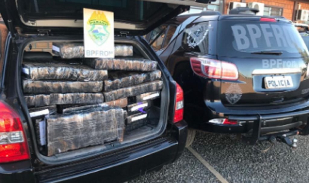 BPFron apreende mais de 300 kg de maconha e prende homem por tráfico internacional de drogas
