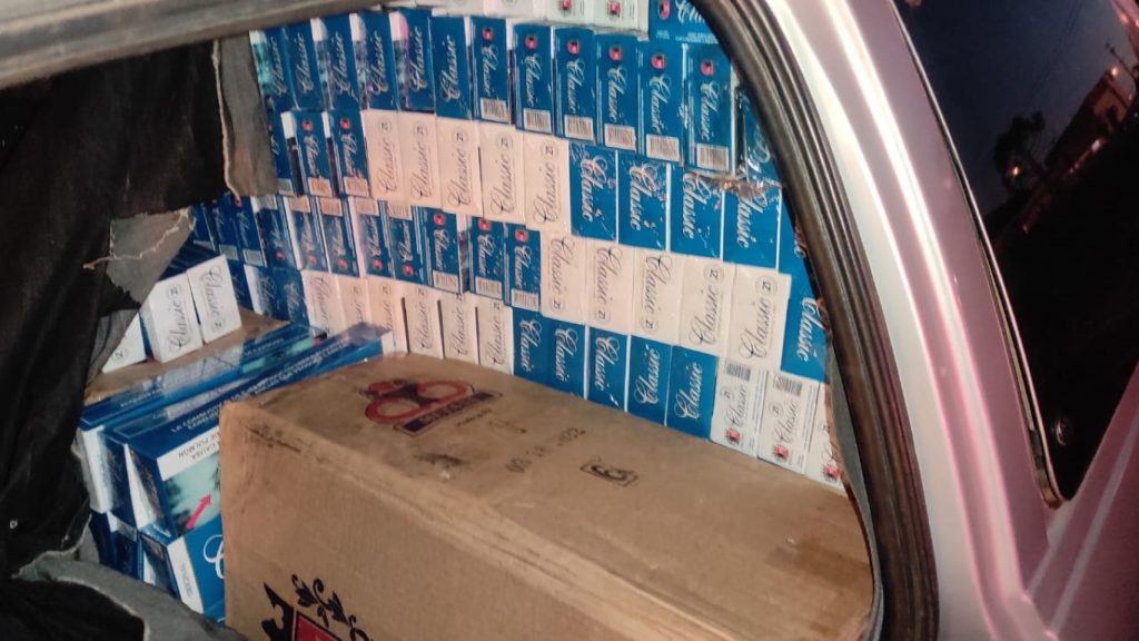 500 pacotes de cigarro foram apreendidos pela Rotam de Cascavel na BR-277