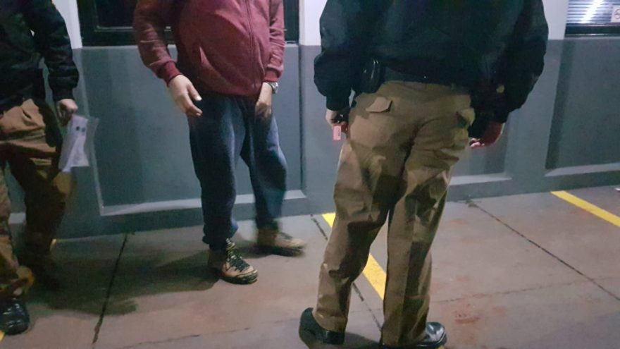Homem é detido por violência doméstica no Bairro Cataratas em Cascavel
