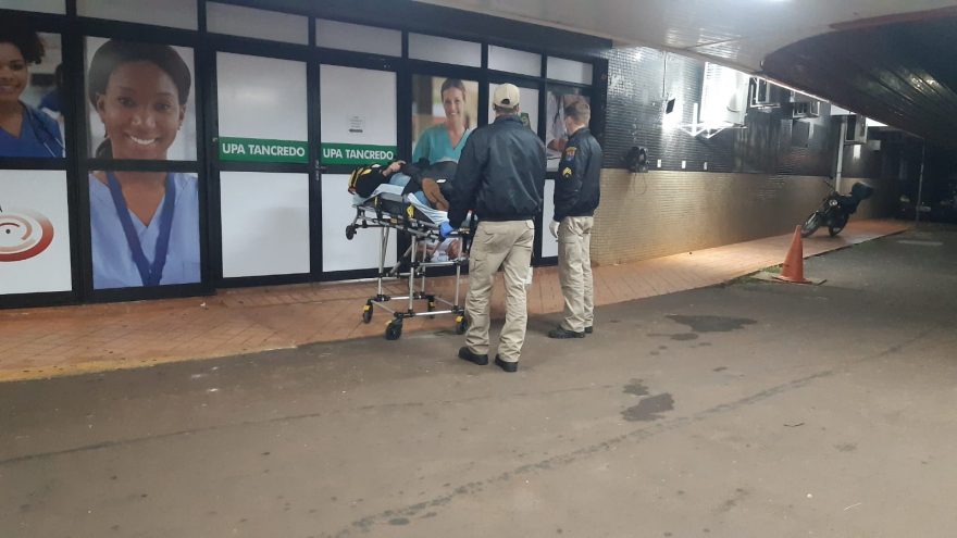 Colisão entre motos deixa jovem ferido no Bairro Esmeralda